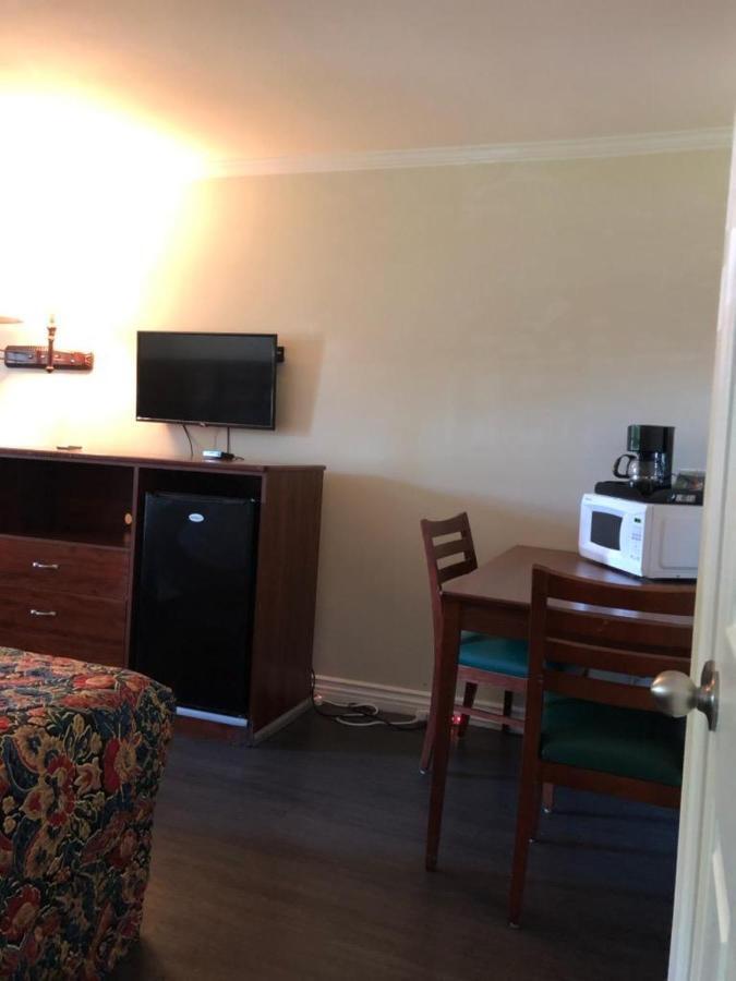 Sierra Crossing Motel Bloomington Esterno foto