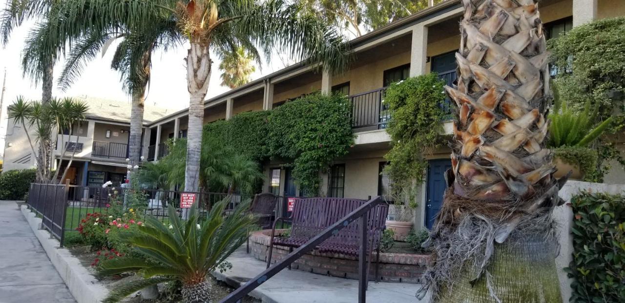 Sierra Crossing Motel Bloomington Esterno foto
